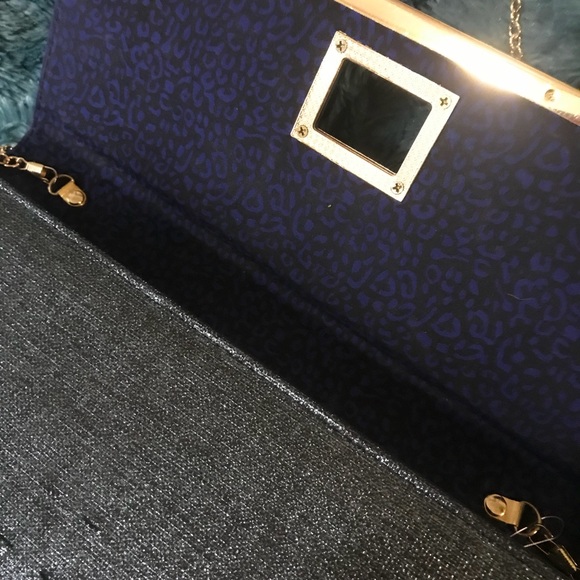 Oversized clutch with chain - Picture 2 of 5